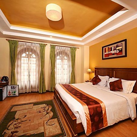 Dom Himalaya Hotel Катманду Экстерьер фото