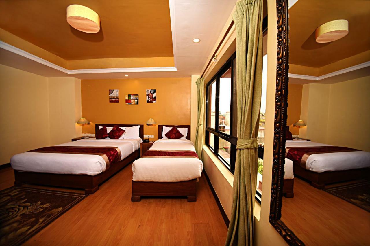 Dom Himalaya Hotel Катманду Экстерьер фото