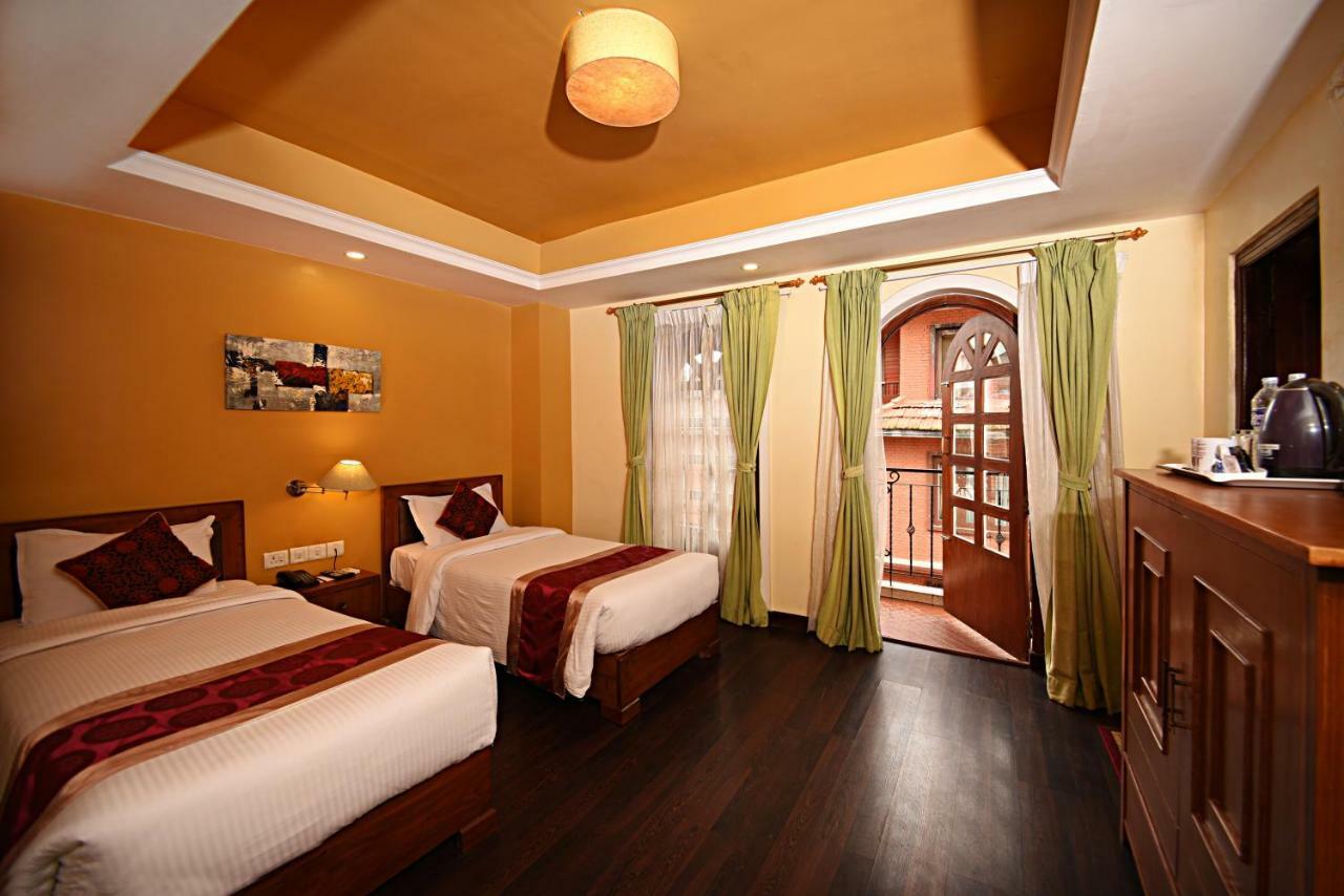 Dom Himalaya Hotel Катманду Экстерьер фото