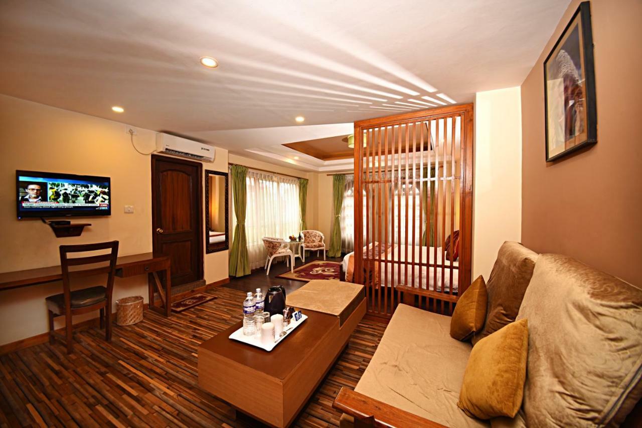 Dom Himalaya Hotel Катманду Экстерьер фото