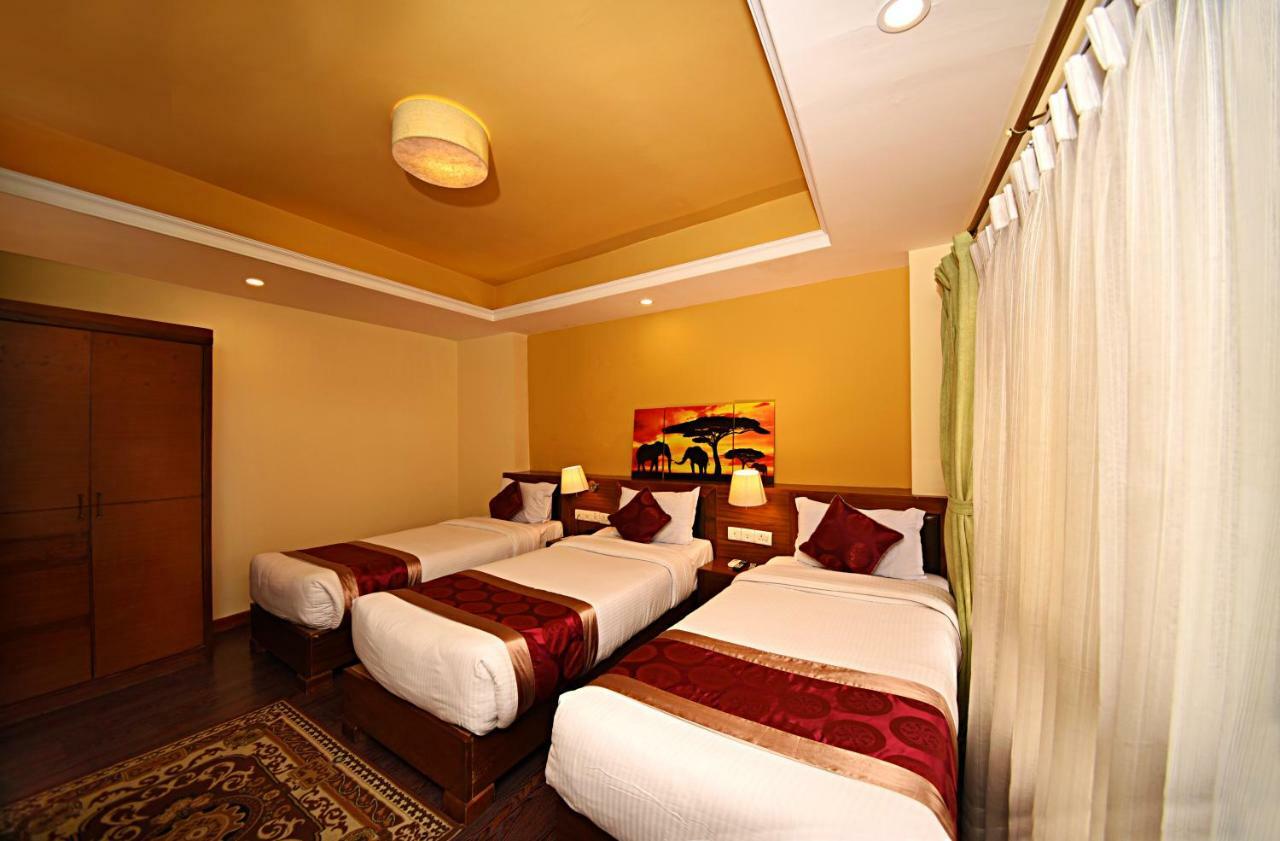 Dom Himalaya Hotel Катманду Экстерьер фото