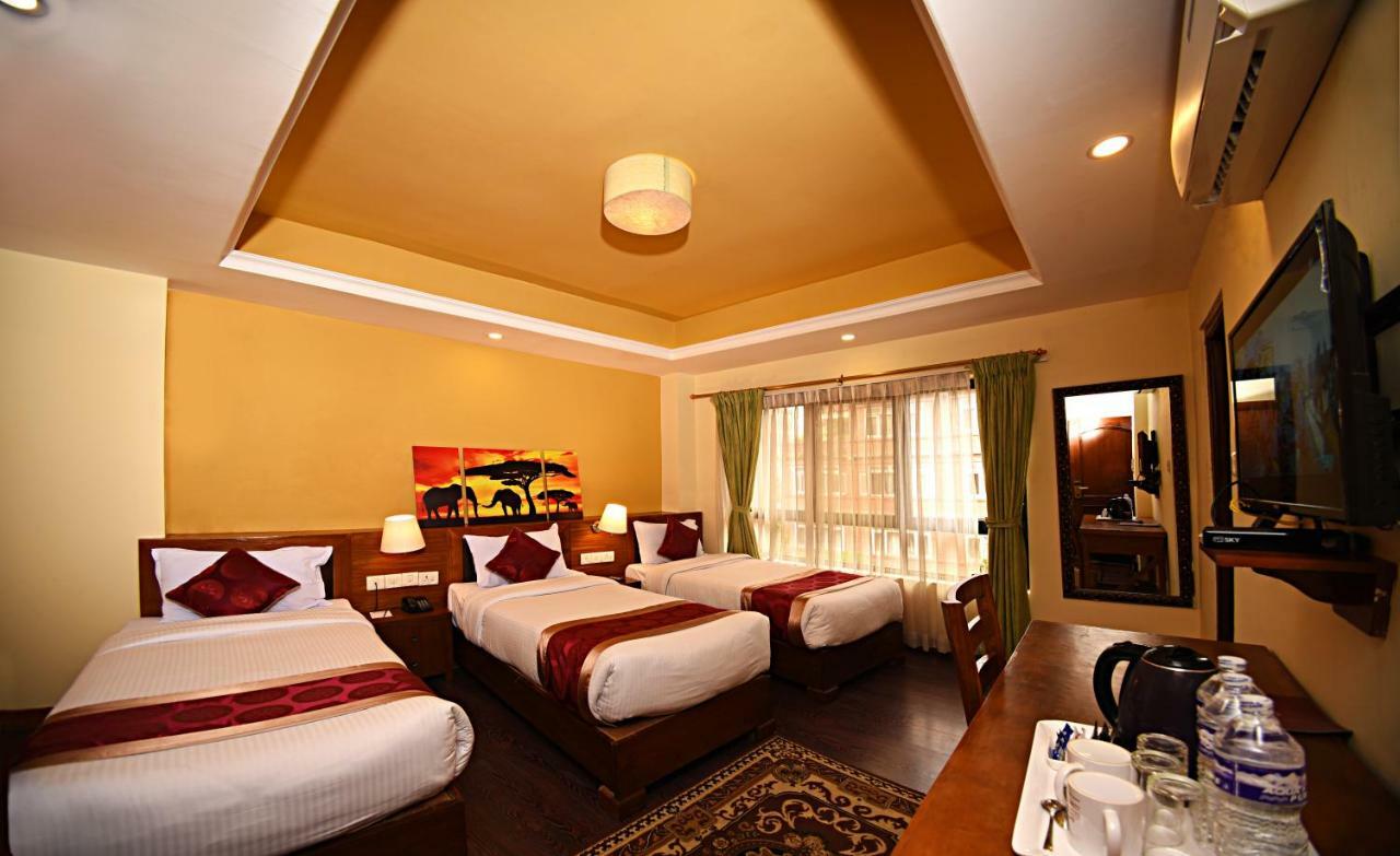 Dom Himalaya Hotel Катманду Экстерьер фото