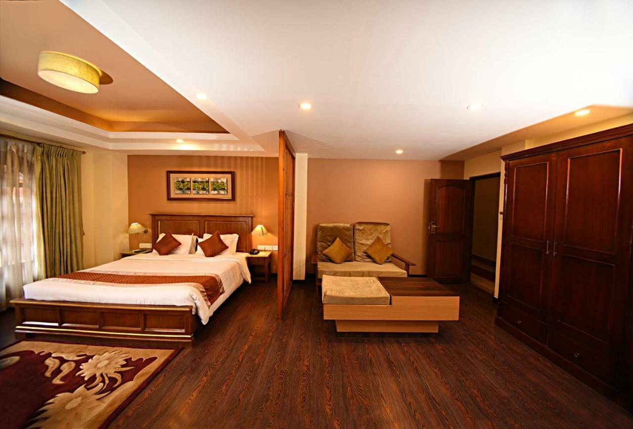 Dom Himalaya Hotel Катманду Экстерьер фото