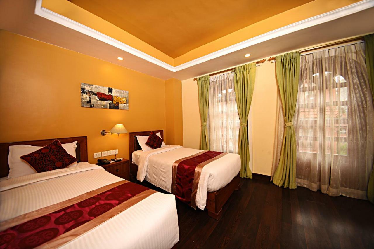 Dom Himalaya Hotel Катманду Экстерьер фото