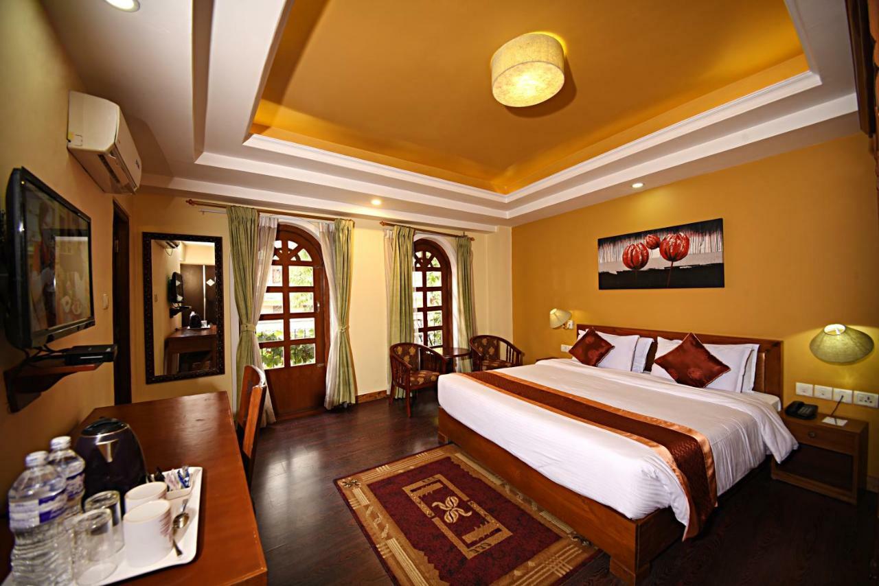 Dom Himalaya Hotel Катманду Экстерьер фото