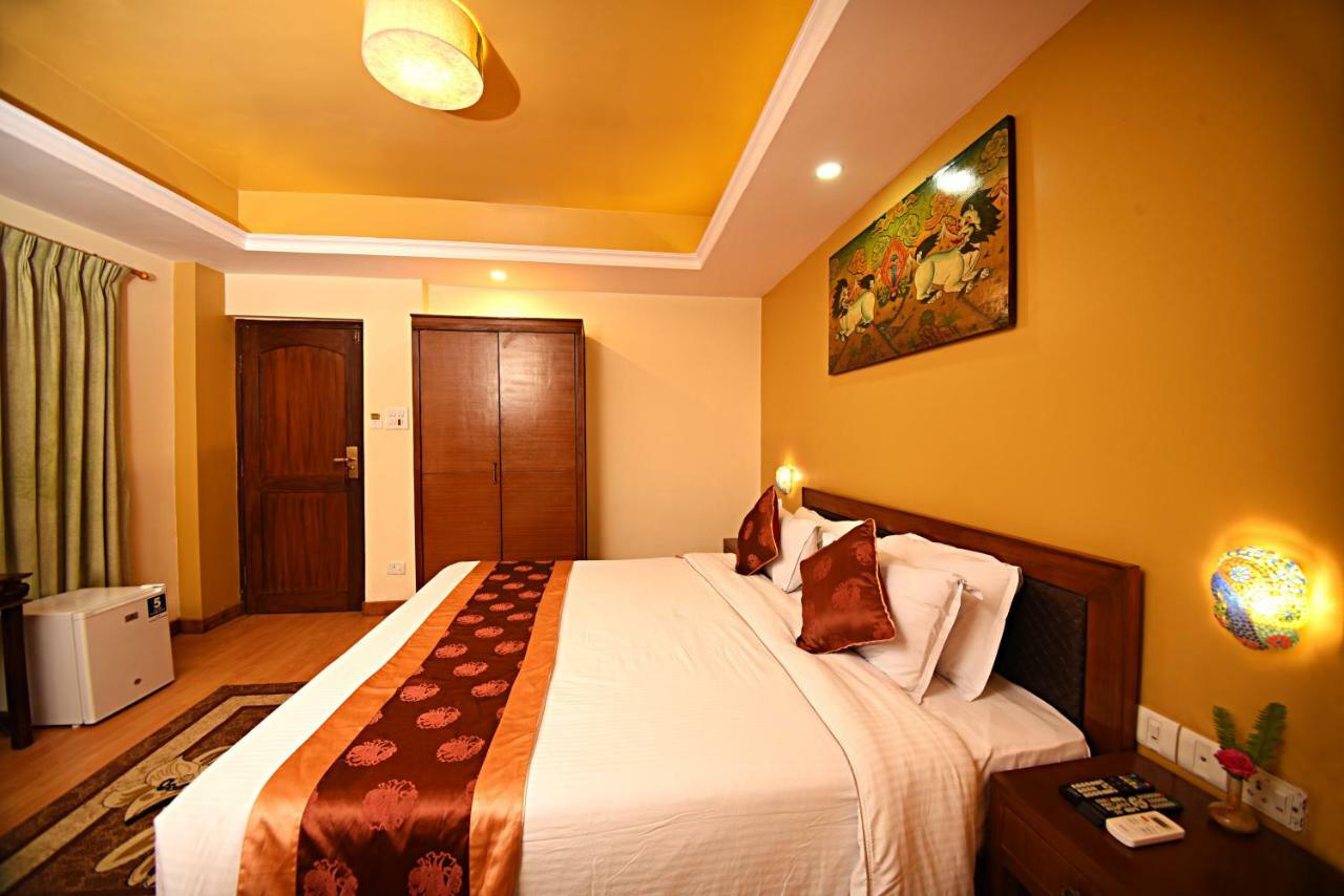 Dom Himalaya Hotel Катманду Экстерьер фото