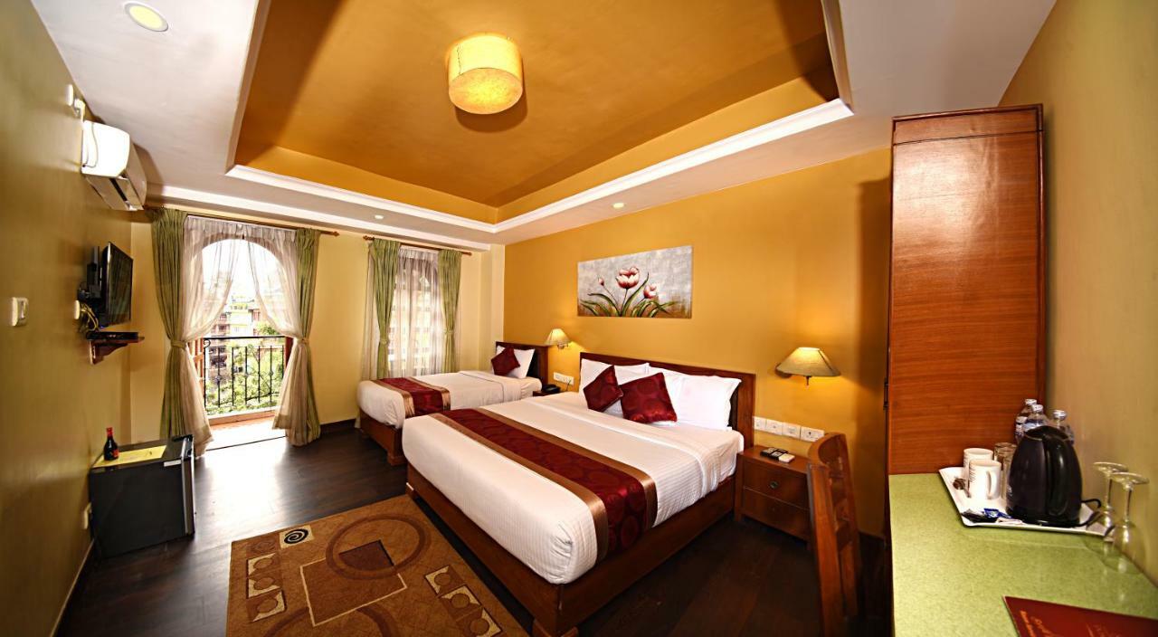 Dom Himalaya Hotel Катманду Экстерьер фото