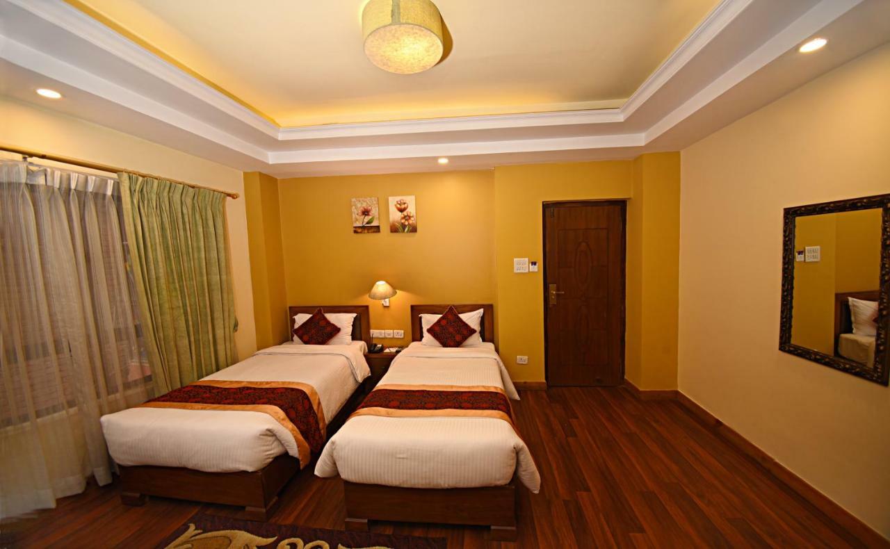 Dom Himalaya Hotel Катманду Экстерьер фото