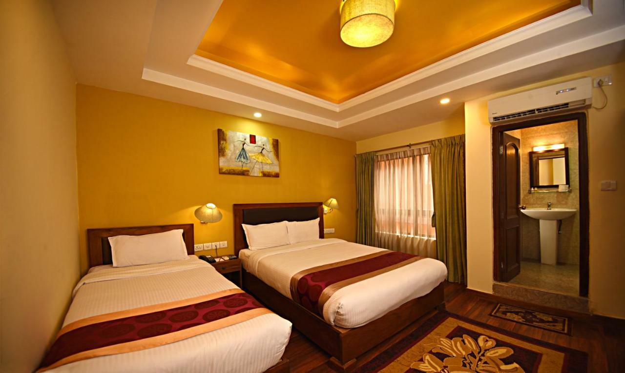 Dom Himalaya Hotel Катманду Экстерьер фото
