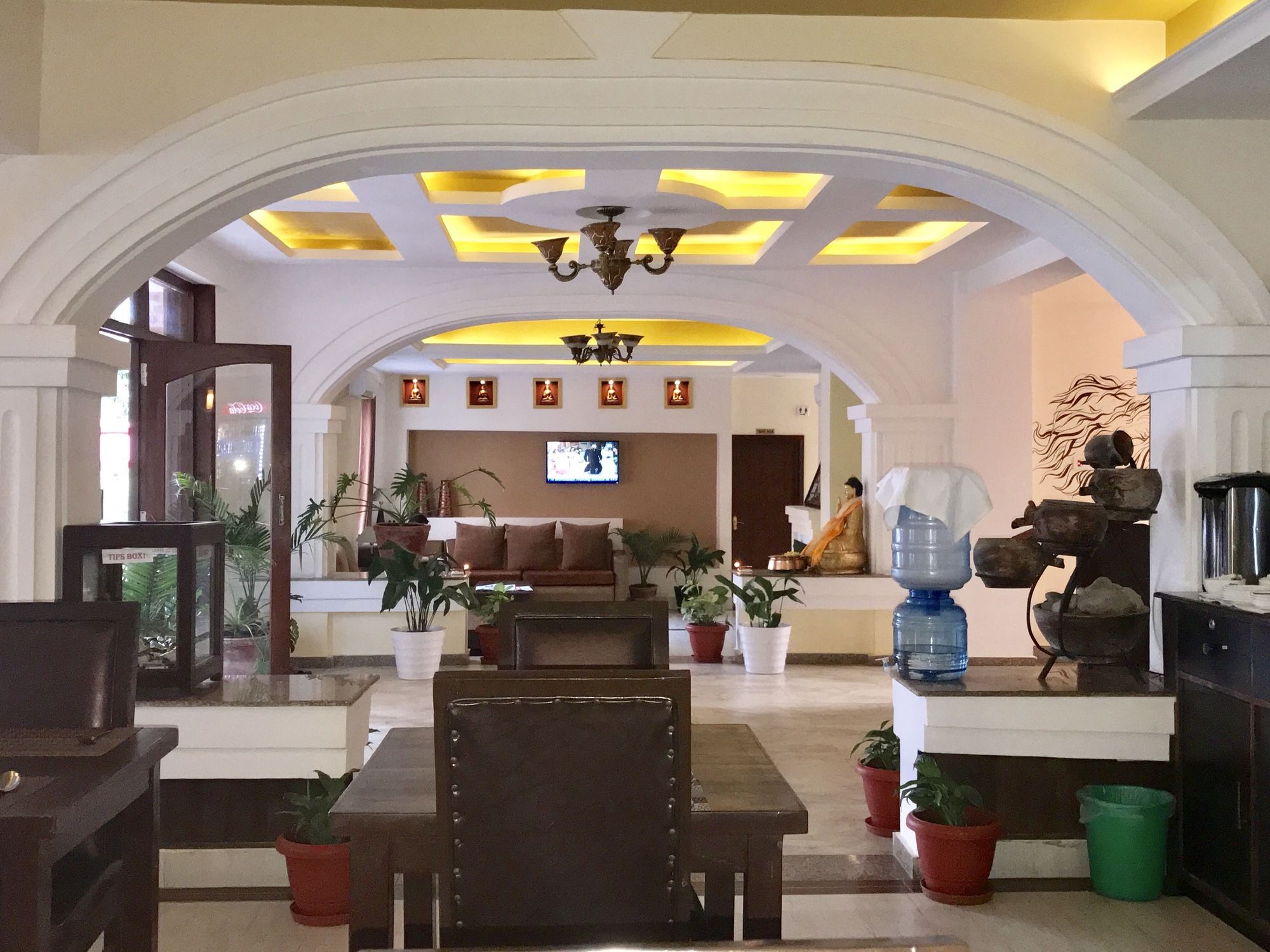 Dom Himalaya Hotel Катманду Экстерьер фото