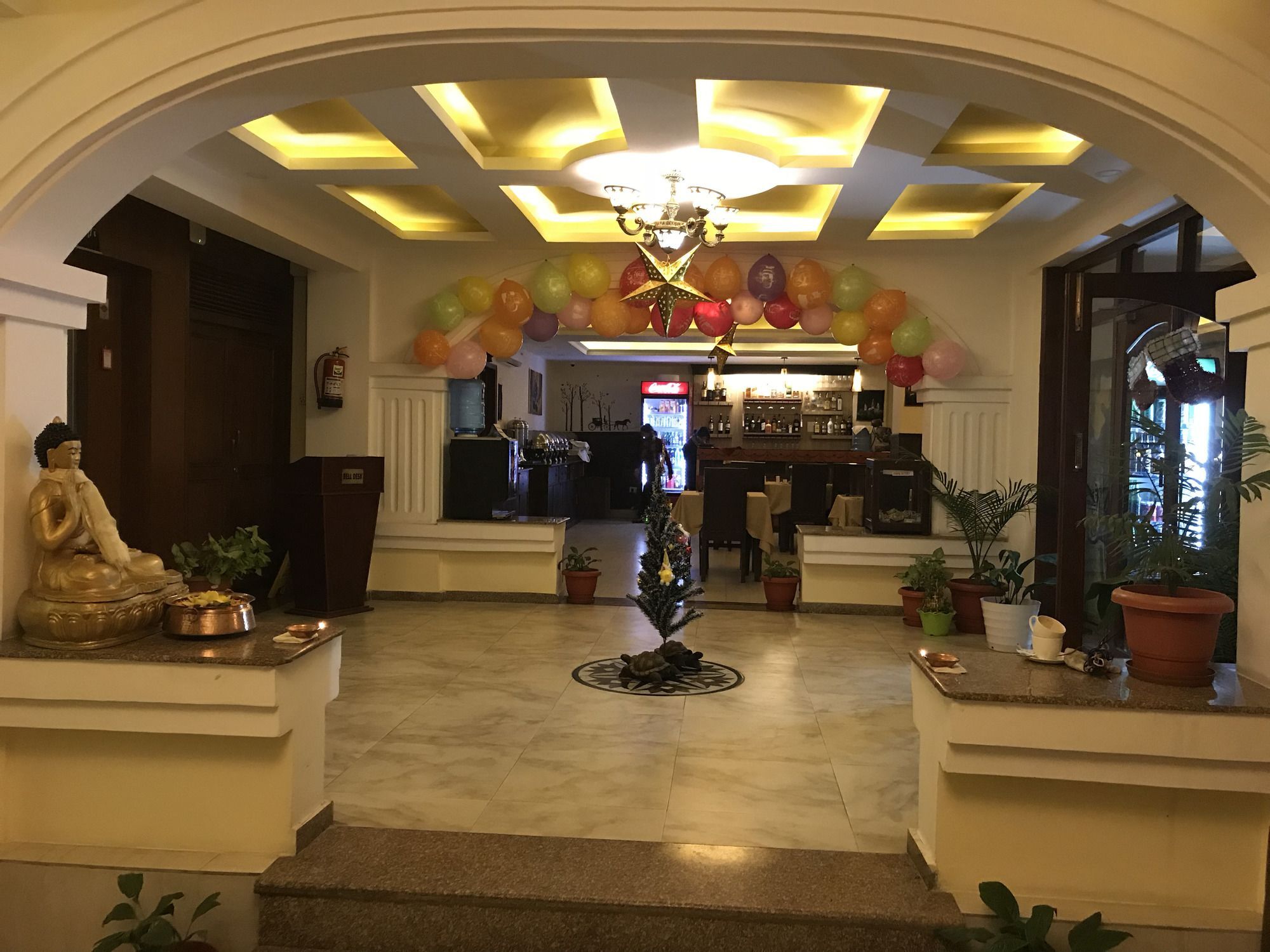 Dom Himalaya Hotel Катманду Экстерьер фото
